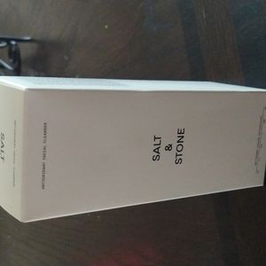 Salt and stone antioxidant facial cleanser